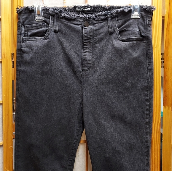 🖤 Fashion Nova Frayed Distressed High Waist Skinny Jeans Junior's 11 Women's 10 - Picture 2 of 5